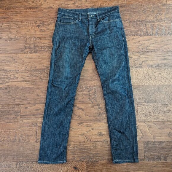 Levis Straight Leg Dark Wash Jeans 36